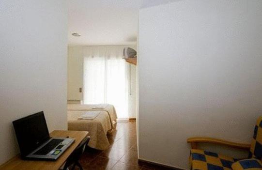 Amolls Restaurant I Habitacions Affittacamere Olot